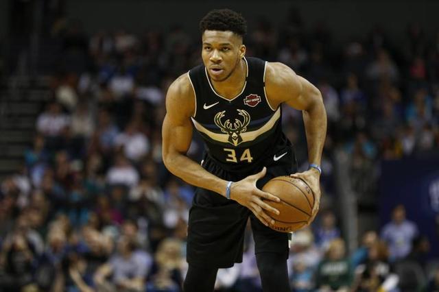 靠赛场表现 靠赛场表现